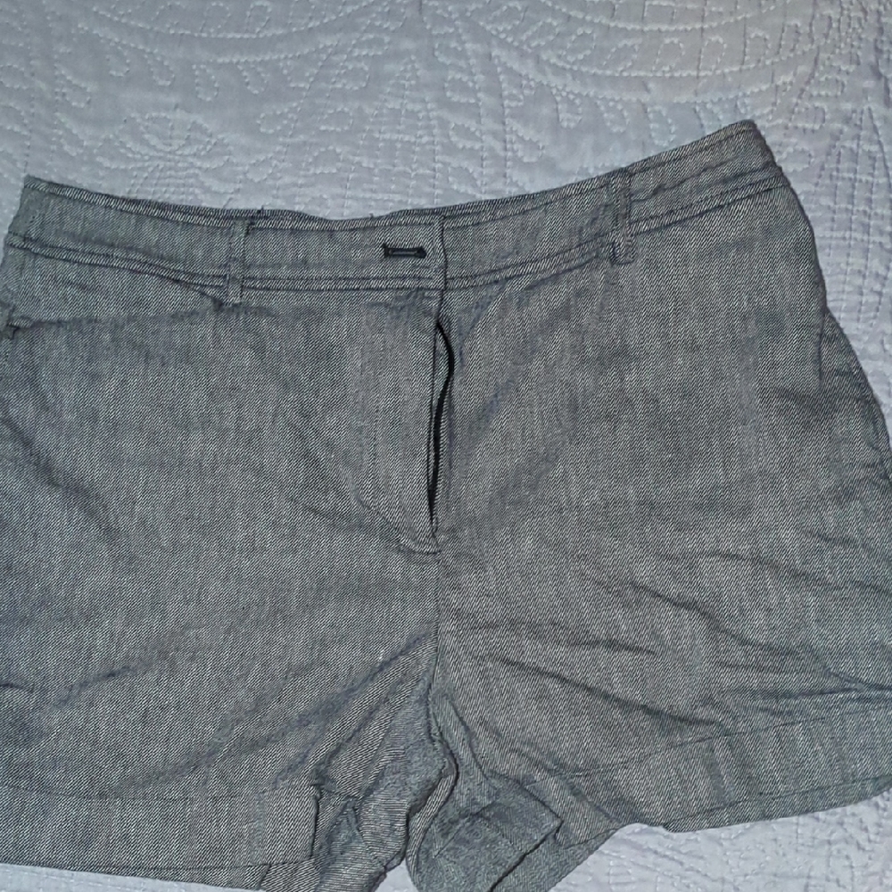 LOFT Heather Gray Women's Bermudas